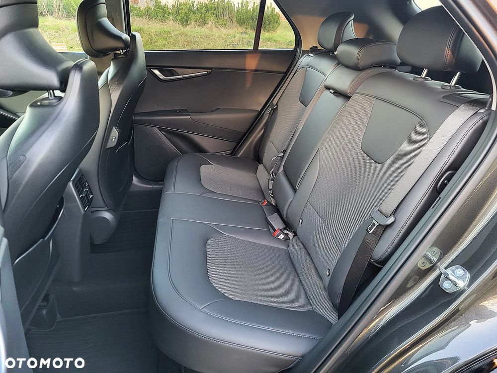 Kia Niro - 11