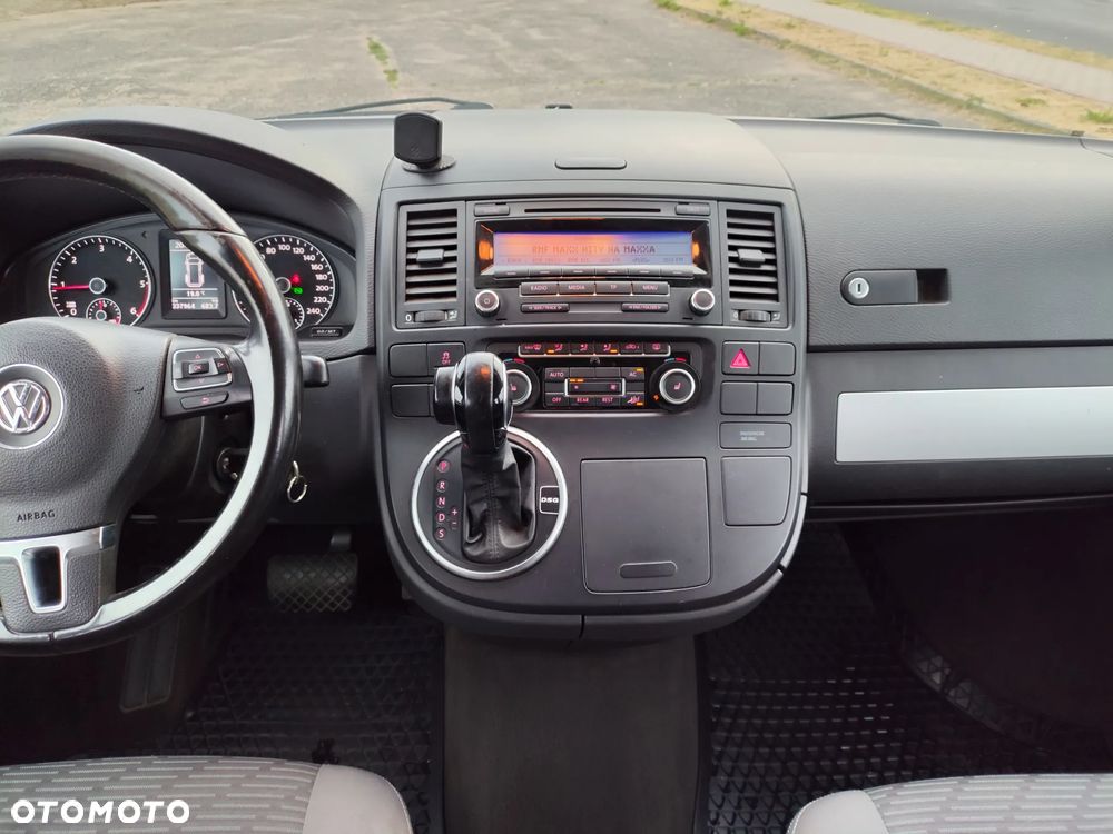 Volkswagen Multivan - 10