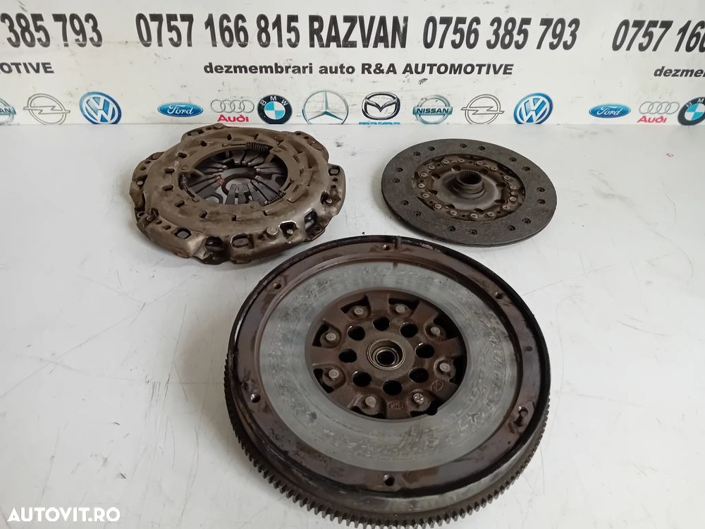 Kit Ambreiaj Volanta Masa Dubla Mercedes C Class W204 2.2 Cdi Euro 4 Motor 646811 Cutie Manuala 6+1 - 2