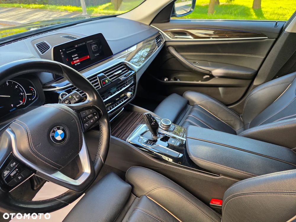 BMW Seria 5 520e Luxury Line - 5