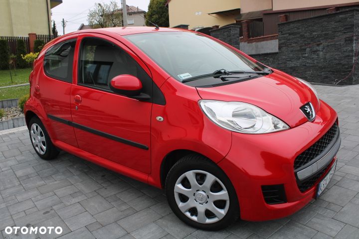Peugeot 107 - 24