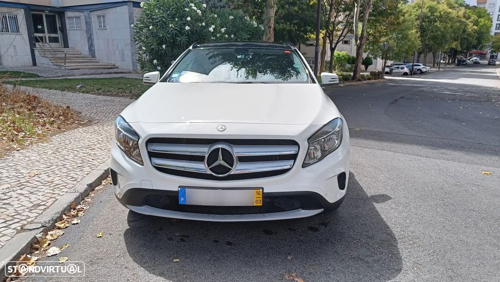 Mercedes-Benz GLA 200 (CDI) d Urban - 4