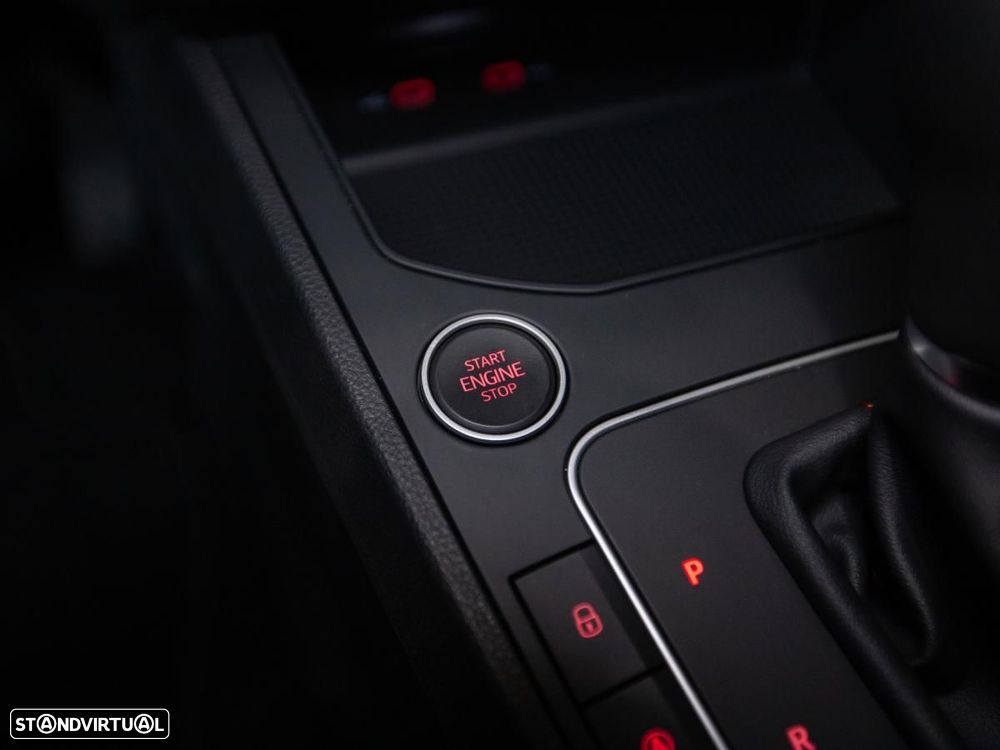 SEAT Ibiza 1.0 TSI S&S DSG FR - 17