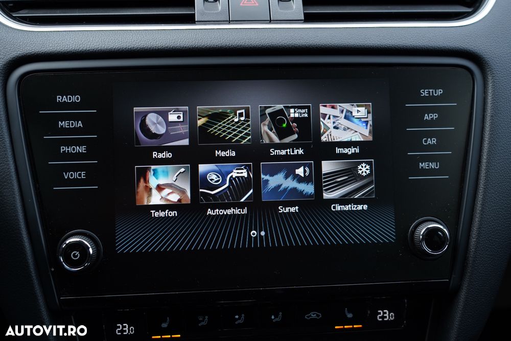 Skoda Octavia 2.0 TDI DSG Clever - 16