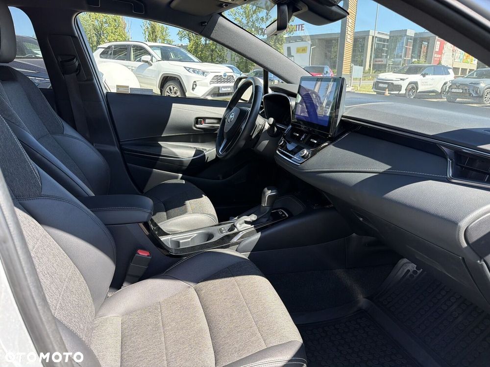 Toyota Corolla 2.0 Hybrid Style - 18