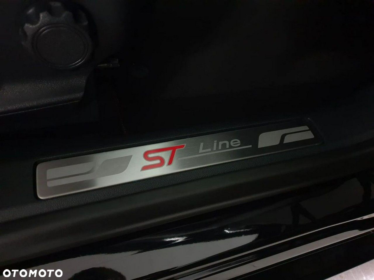 Ford Kuga 2.0 EcoBlue Hybrid ST-LINE X - 32