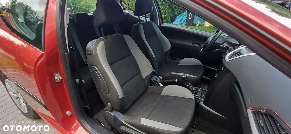 Peugeot 207 - 11