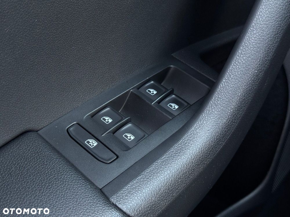 Skoda Octavia 2.0 TDI SCR Ambition - 33