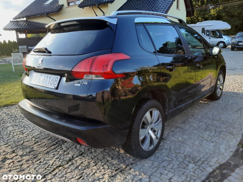 Peugeot 2008 - 6