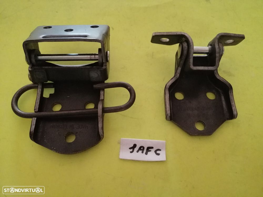 Par de dobradiças das portas Datsun Pickup 720 NOVAS - 1