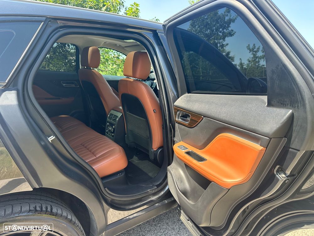 Jaguar F-Pace 3.0 TDV6 300 Sport AWD Aut. - 17