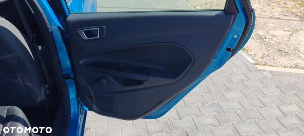 Ford Fiesta 1.25 Ambiente - 25