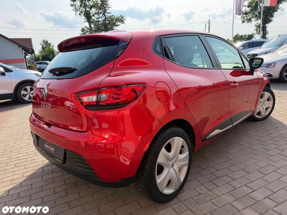 Renault Clio 1.2 16V 75 Life - 7