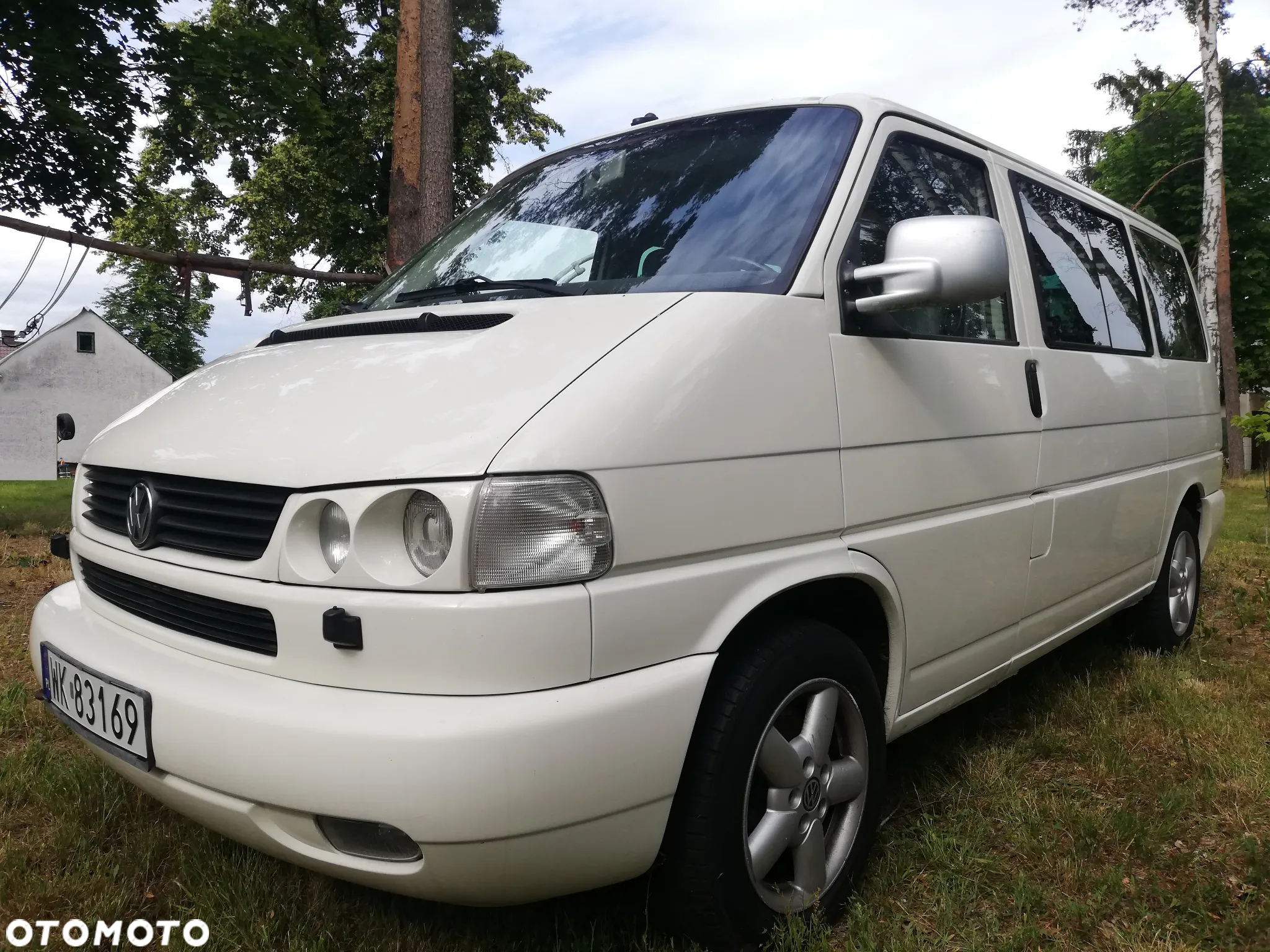 Volkswagen Multivan - 2