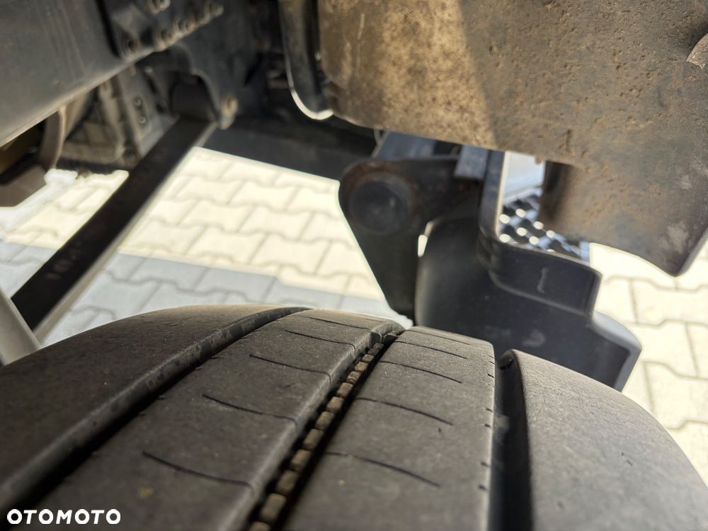 Renault D 16.280 Kontener klima winda kurierka - 5