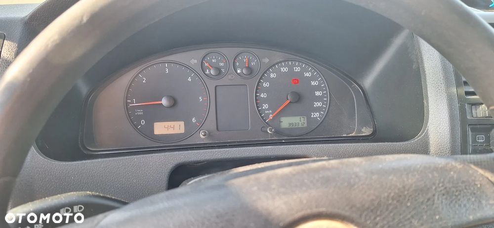 Volkswagen Transporter - 3
