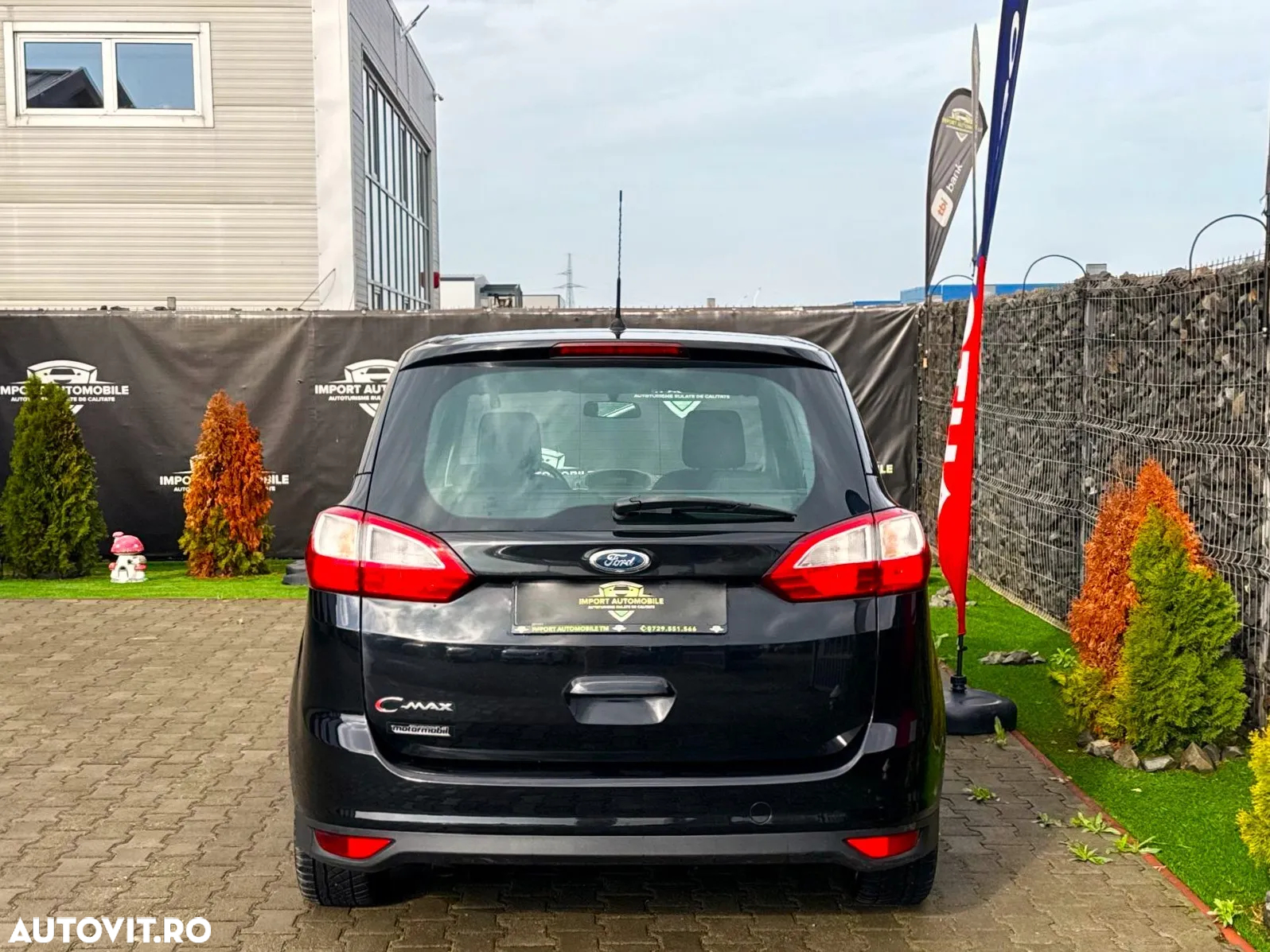 Ford Grand C-Max 1.6 TDCi Ambiente - 16