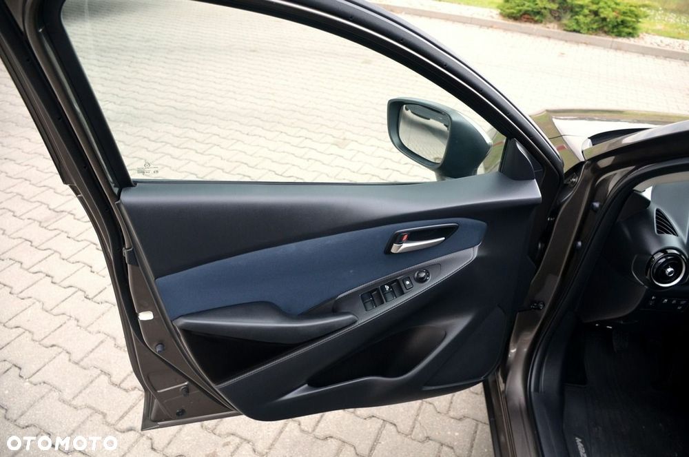 Mazda 2 - 12