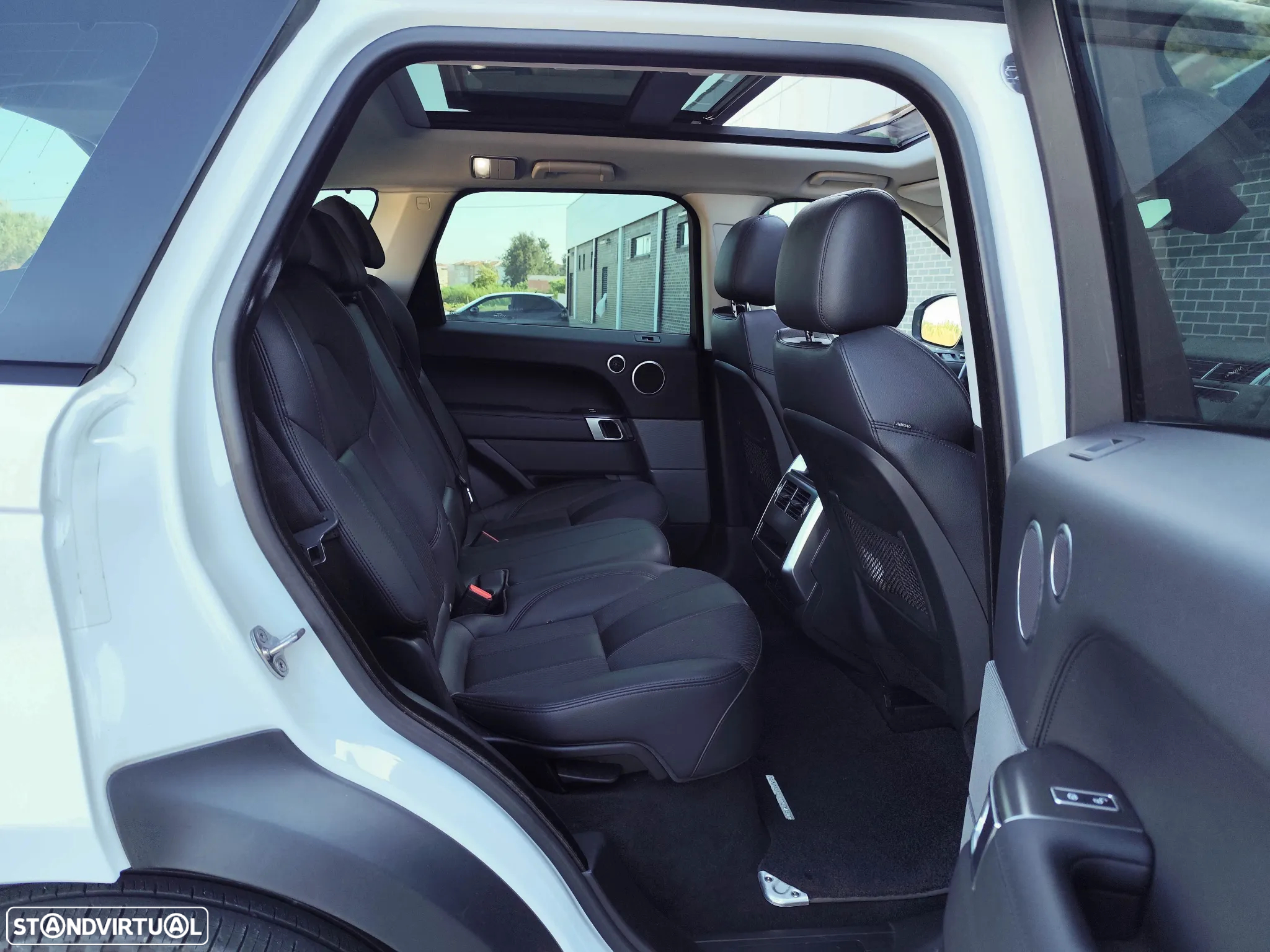 Land Rover Range Rover Sport 2.0 SD4 S - 34