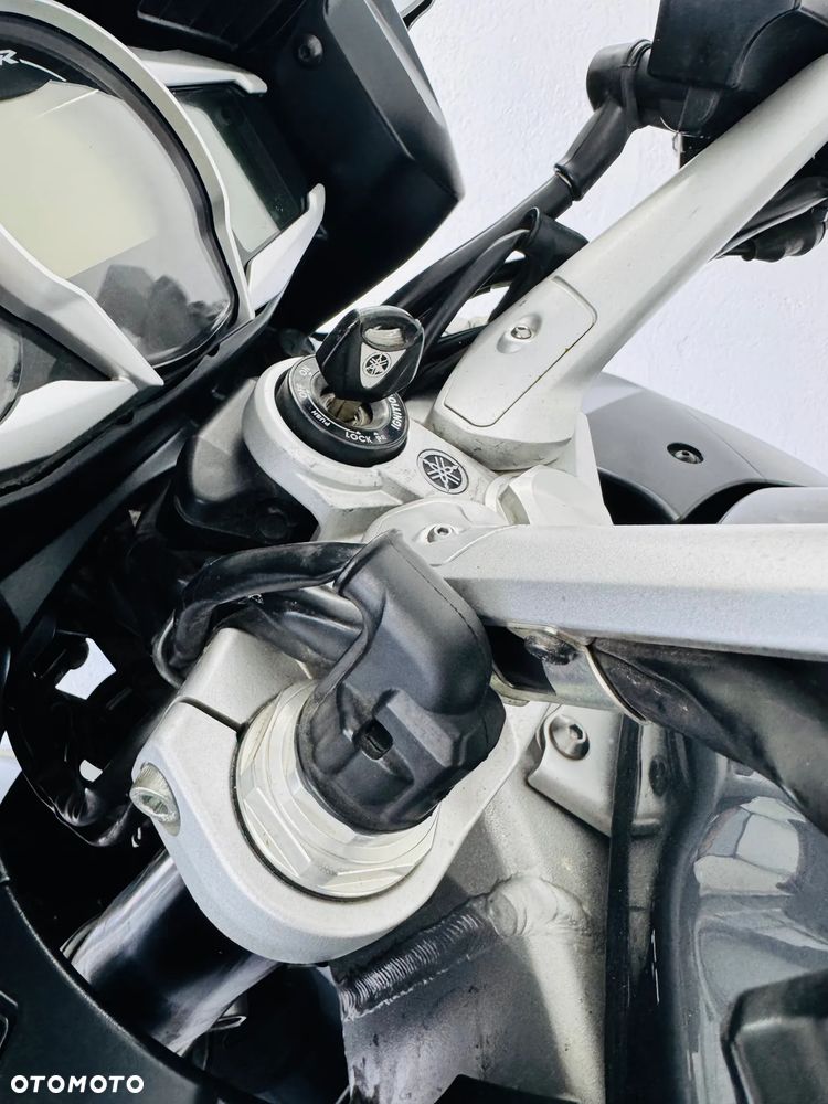 Yamaha FJR - 40