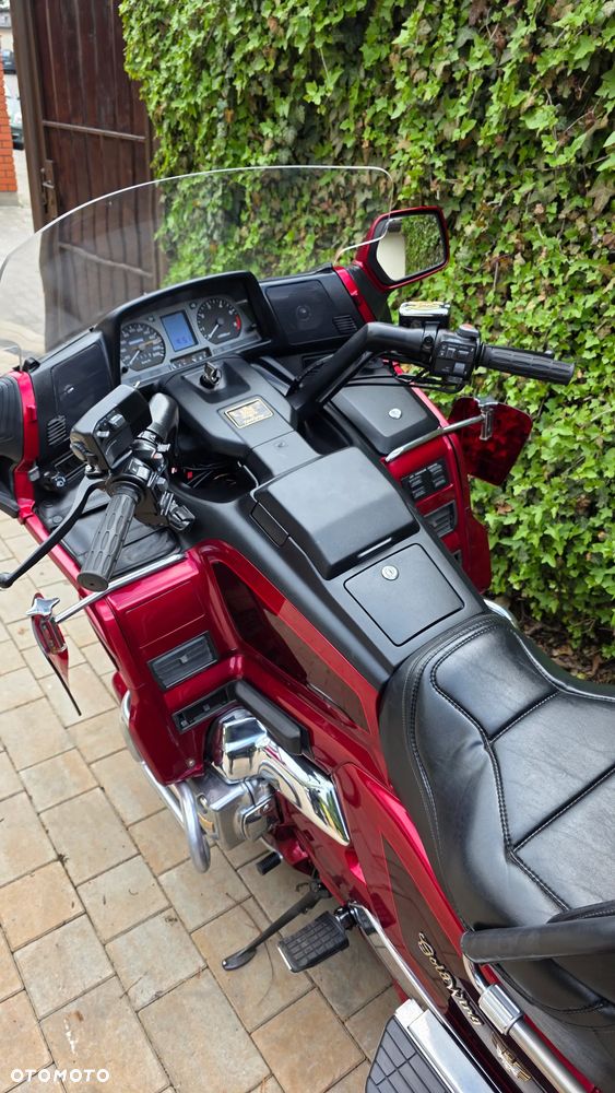 Honda GL - 32