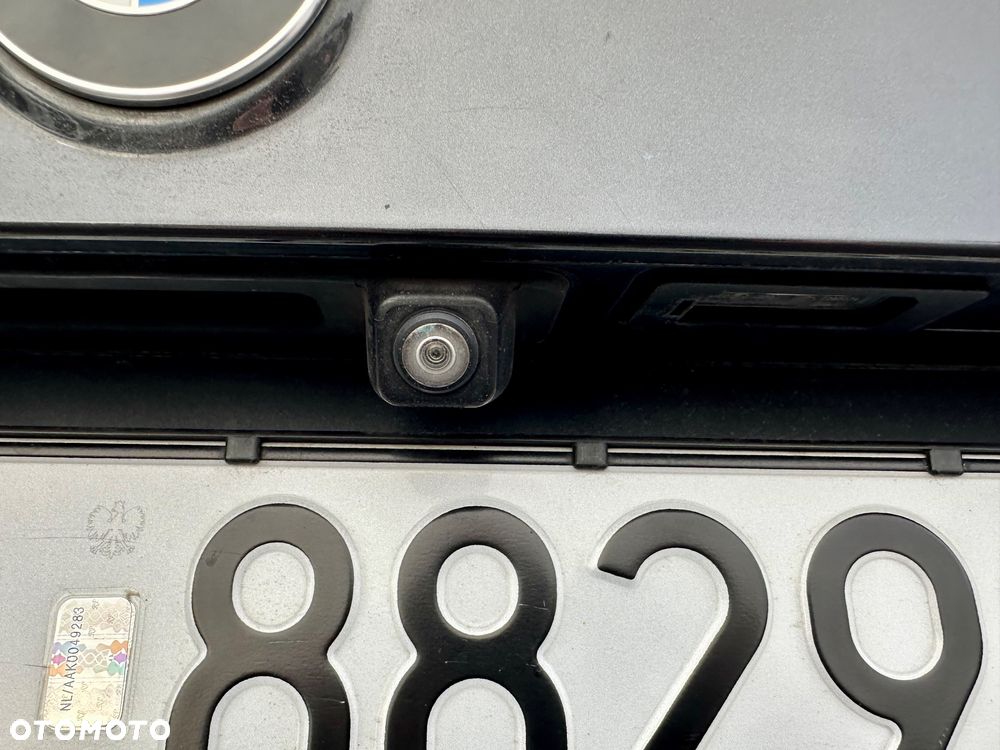 BMW Seria 5 520d - 29
