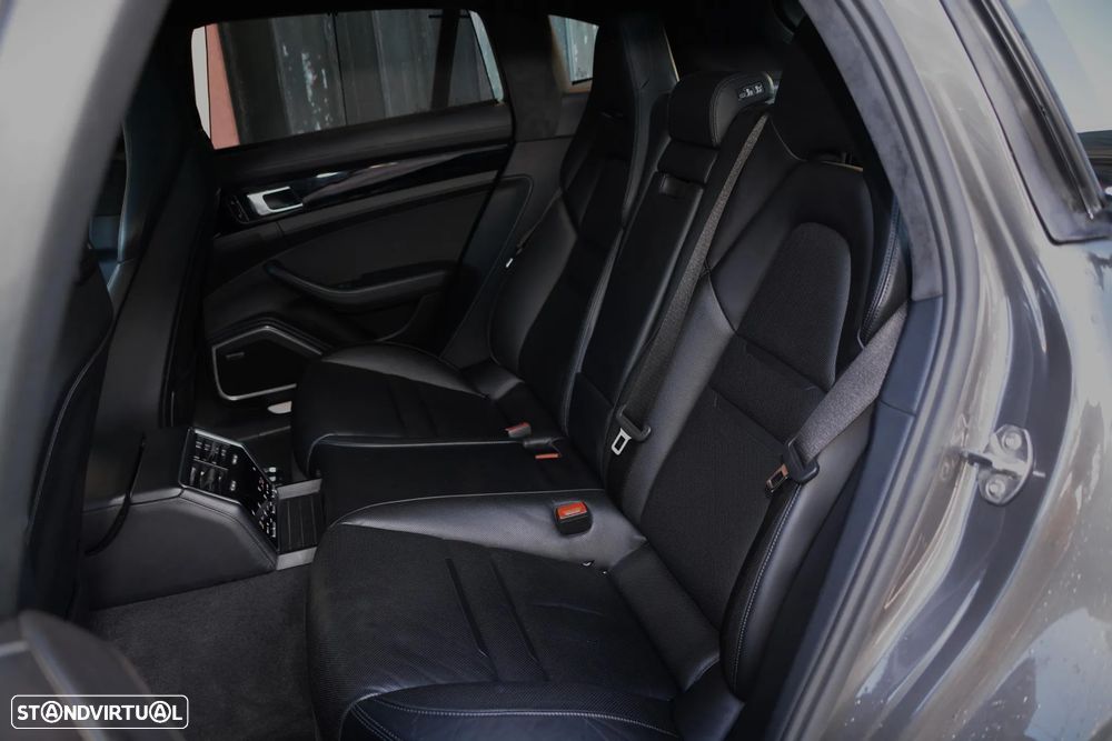 Porsche Panamera Sport Turismo Turbo S E-Hybrid - 37