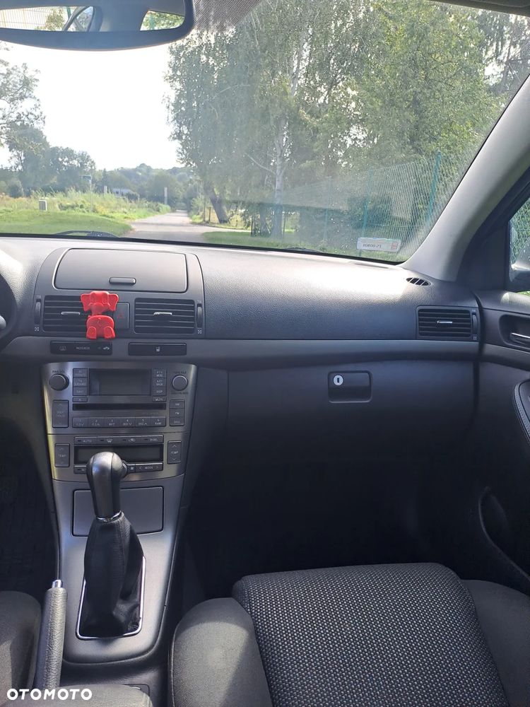 Toyota Avensis - 3