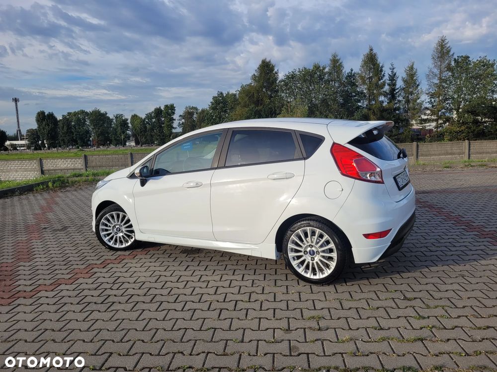 Ford Fiesta - 11