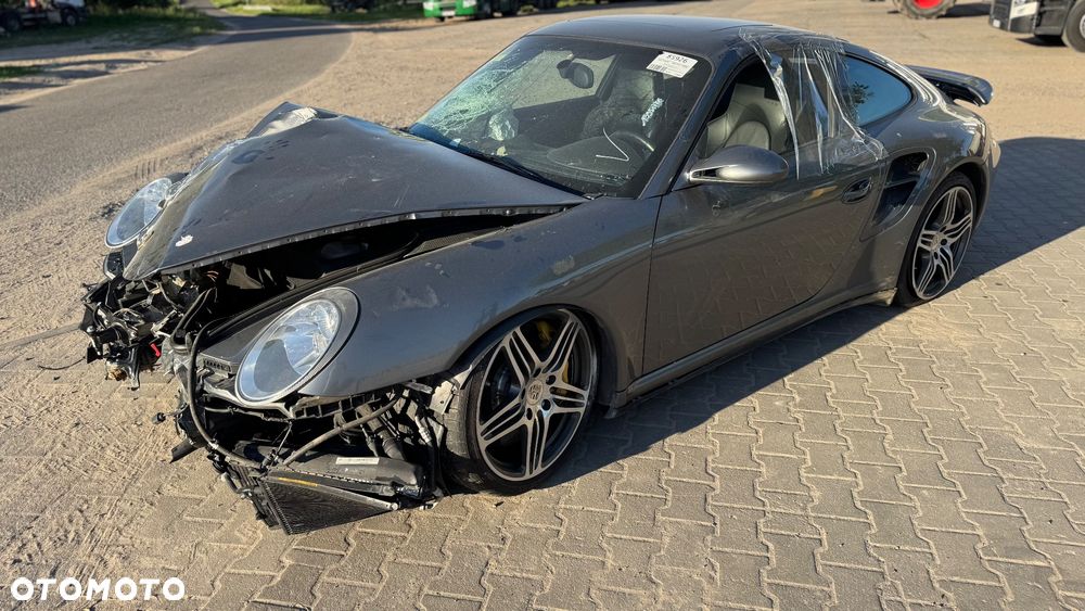 Porsche 911 - 21