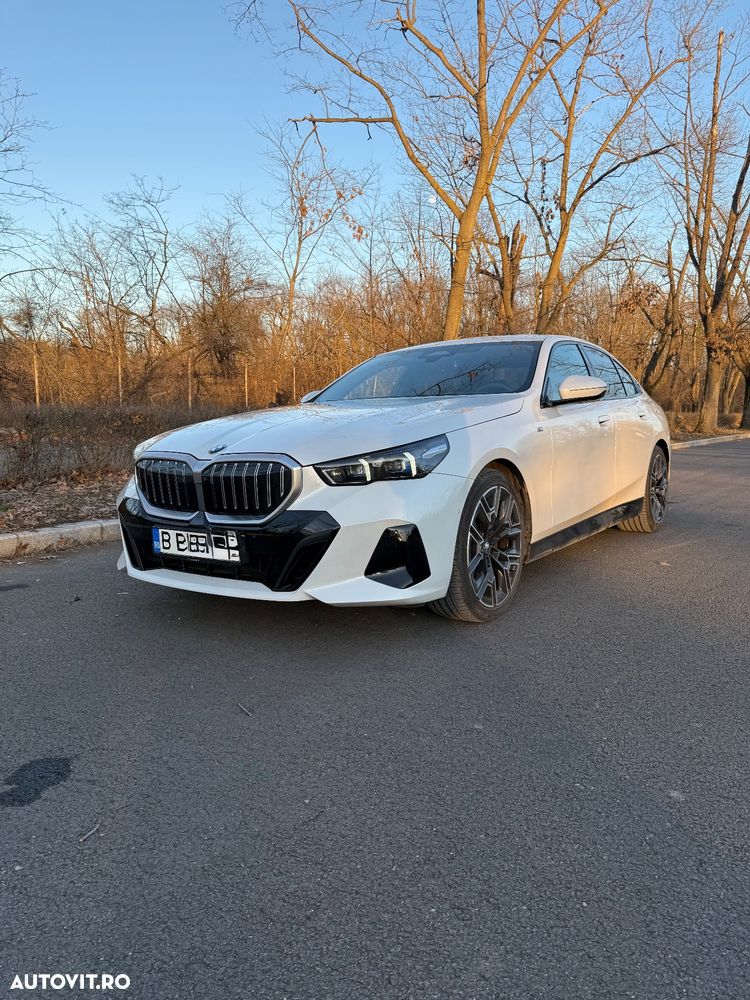 BMW Seria 5 520i AT MHEV - 2