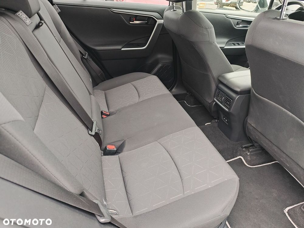 Toyota RAV4 - 11