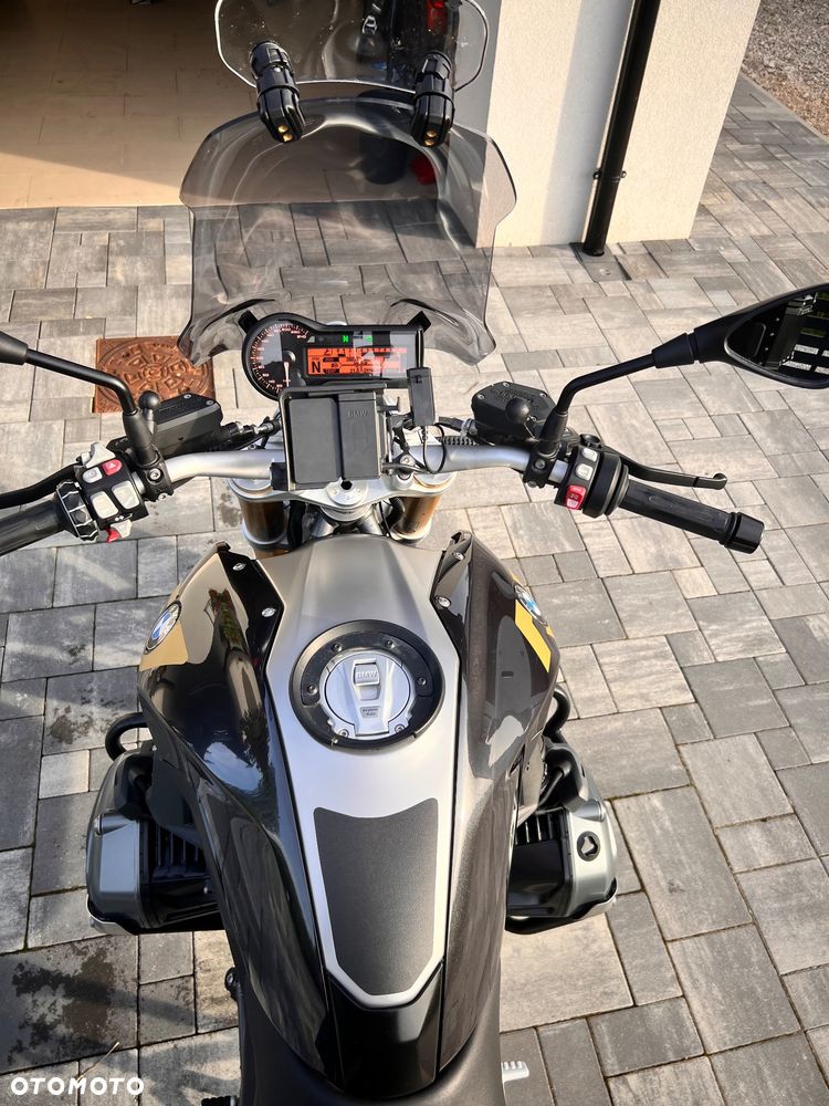 BMW R - 12