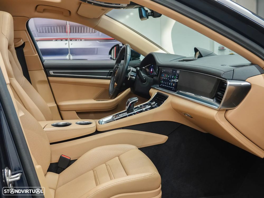 Porsche Panamera Sport Turismo 4 E-Hybrid Platinum Edition - 34
