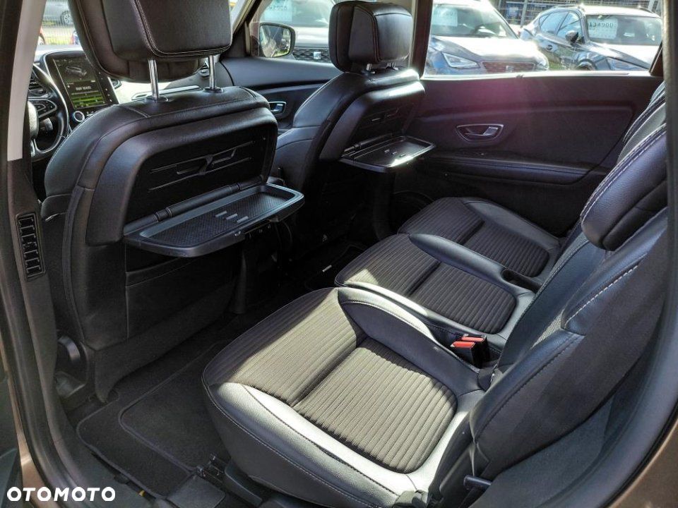Renault Scenic - 9