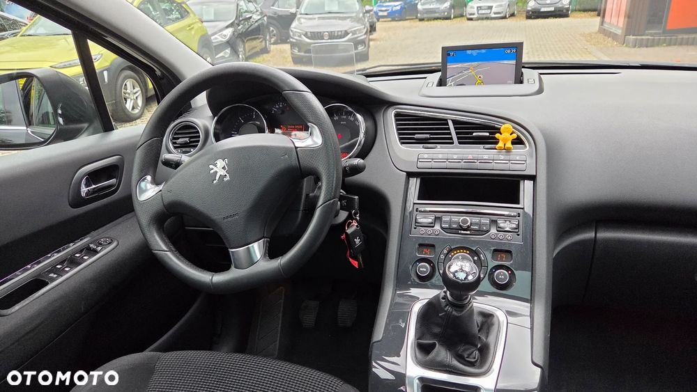 Peugeot 5008 HDI 150 Allure - 7