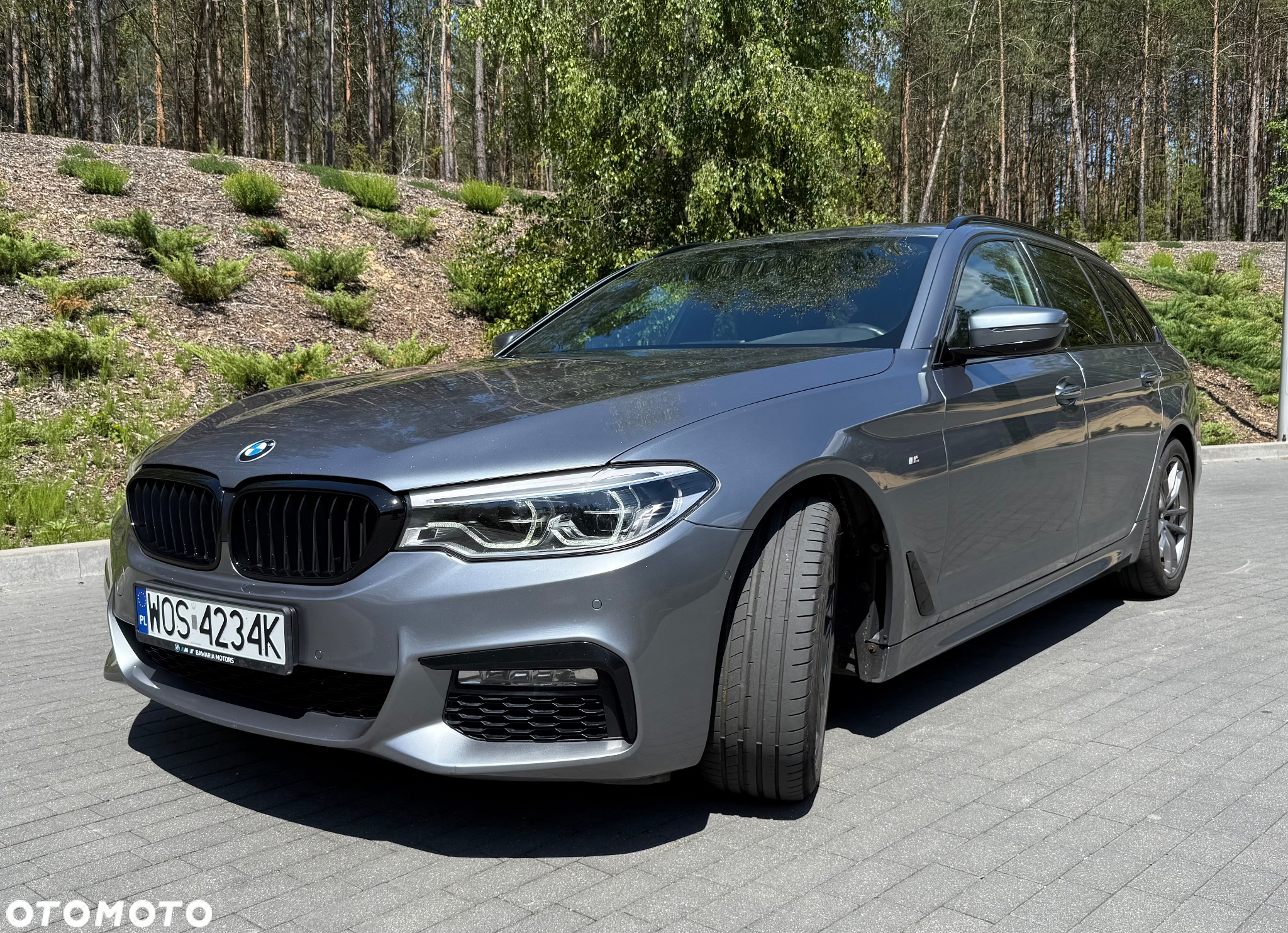 BMW Seria 5 520d Touring M Sport Edition - 2