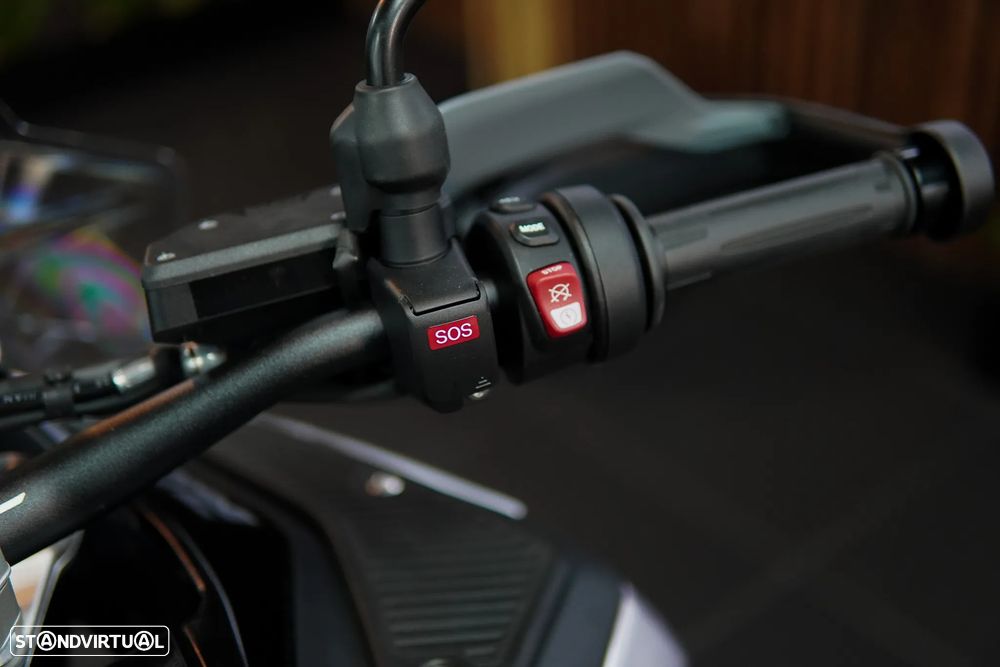 BMW R 1300 GS Adventure TRIPLE BLACK AUTOMATICA - 21
