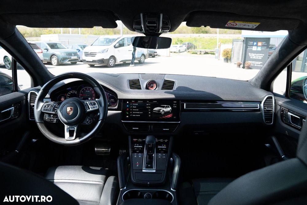 Porsche Cayenne Turbo - 8