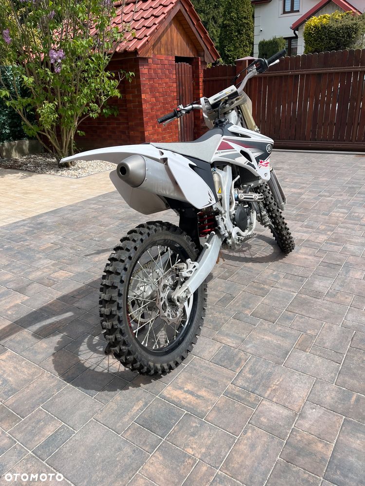 Yamaha YZ - 5