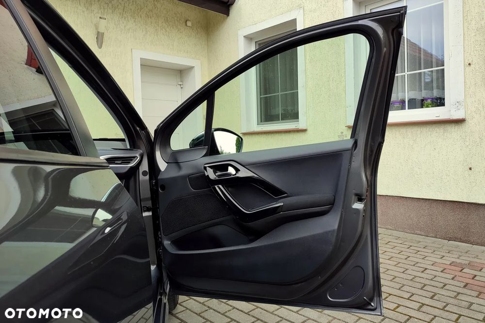 Peugeot 208 PureTech 82 Start & Stop Style - 20