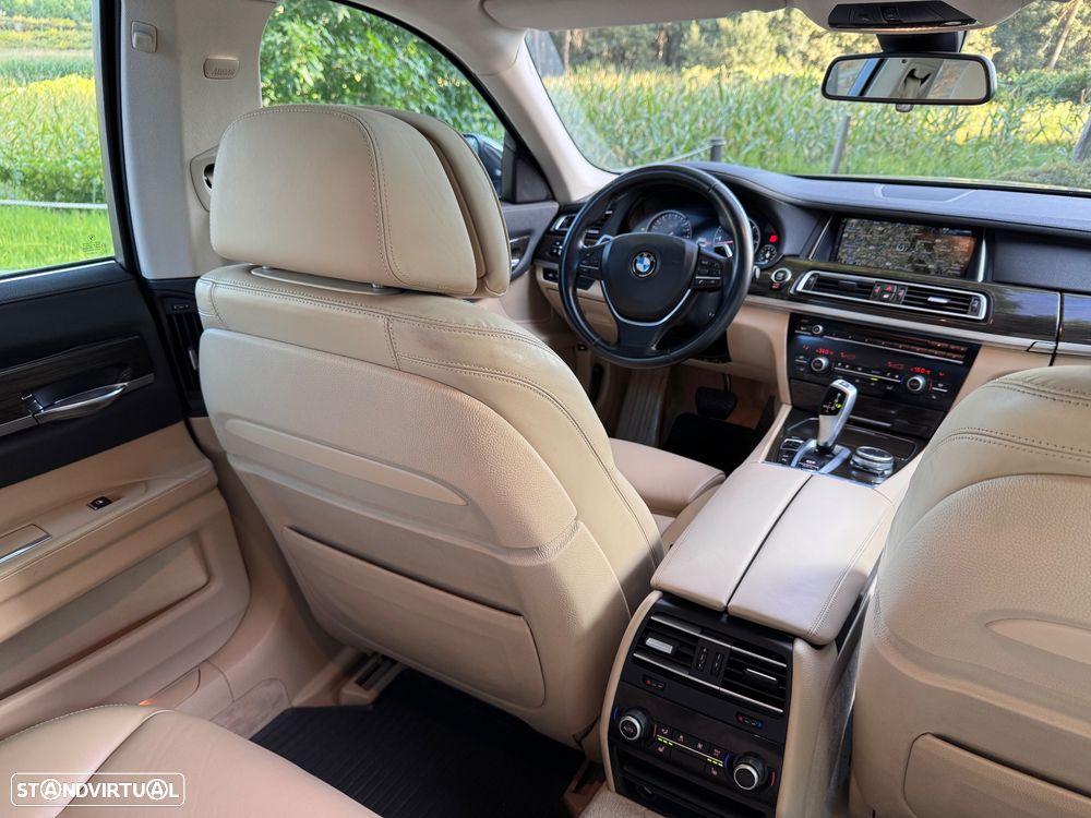 BMW 740 d - 46
