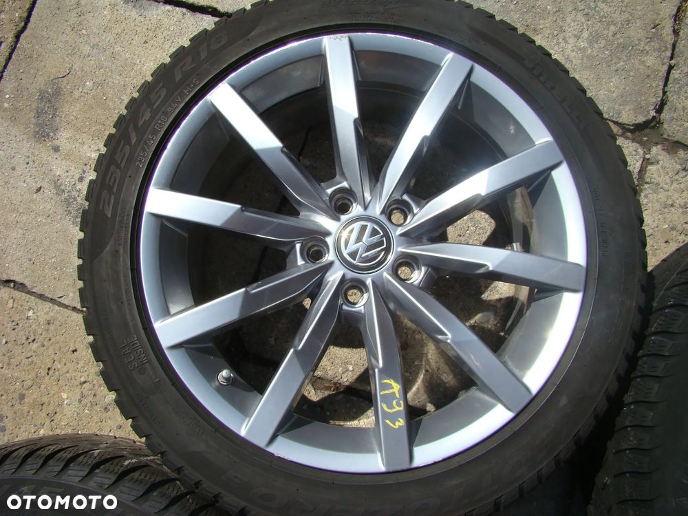 a93 5x112 VW Passat B9 B8 Beetle T-Roc 8jx18 opony zima 235/45 - 4