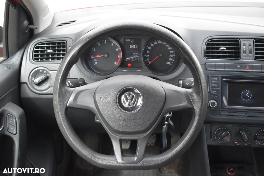 Volkswagen Polo - 10