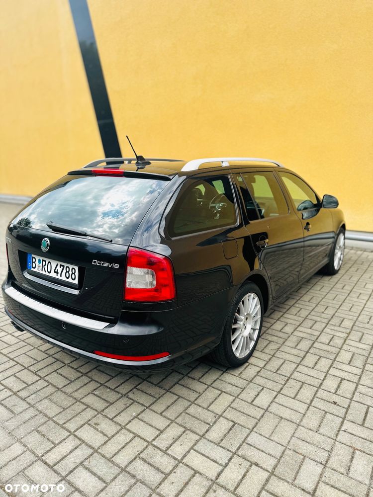 Skoda Octavia 2.0 TDI DPF RS - 13
