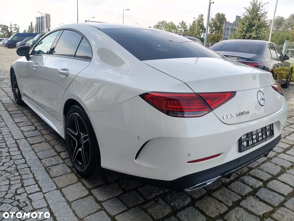 Mercedes-Benz CLS 300 d 9G-TRONIC AMG Line - 4