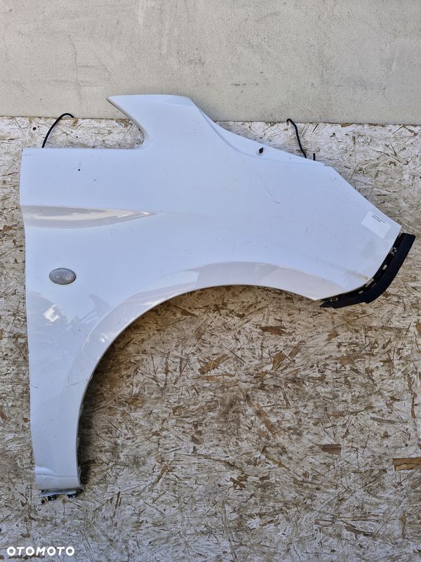 mercedes benz vito w447 błotnik prawy przód przednie - 1