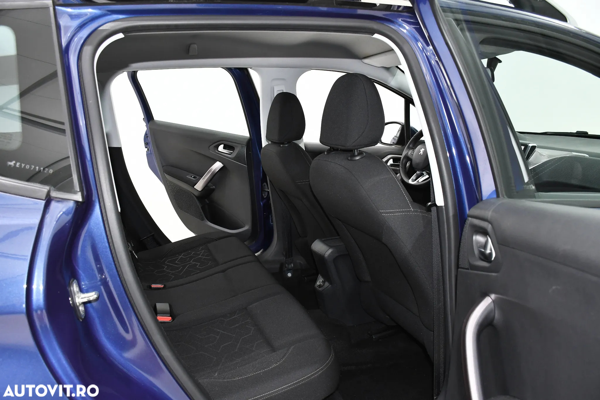 Peugeot 2008 1.2 e-VTi STT ETG Allure - 13