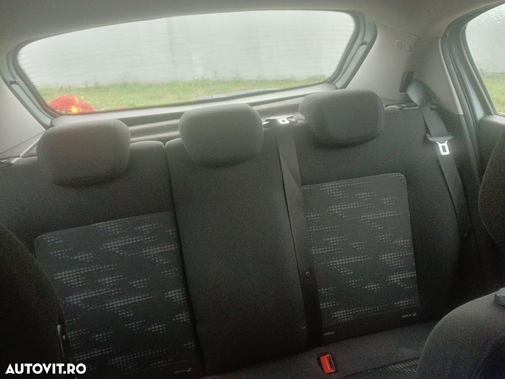 Opel Corsa 1.2 Essentia - 5