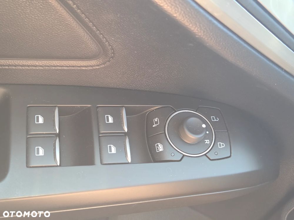 Ford Focus 1.0 EcoBoost Titanium - 30